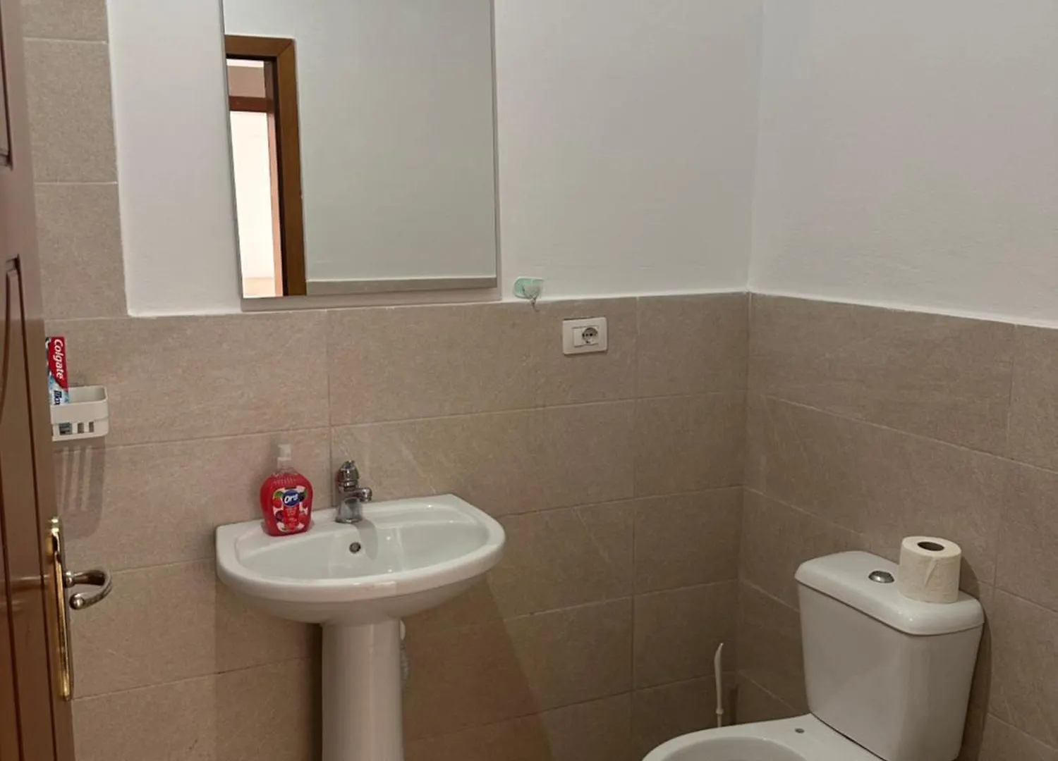 Astir B&B Tirana 0*,