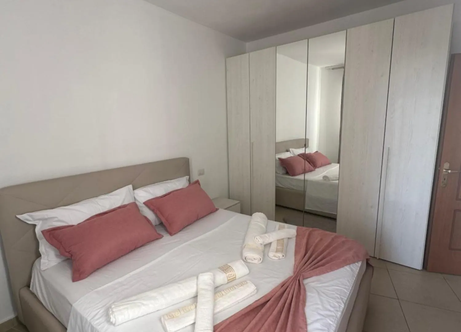 Astir B&B contacts