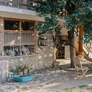 Maison d'hôtes The House In The Village, Tirana